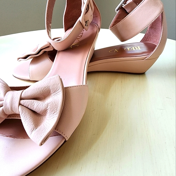 VALENTINO RED - Picture 3 of 11